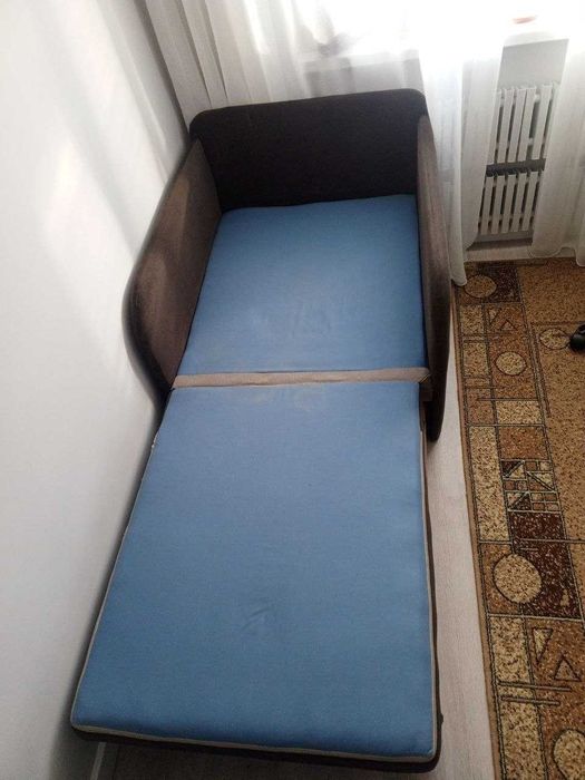 Терміново продам дитячий диван -ліжко