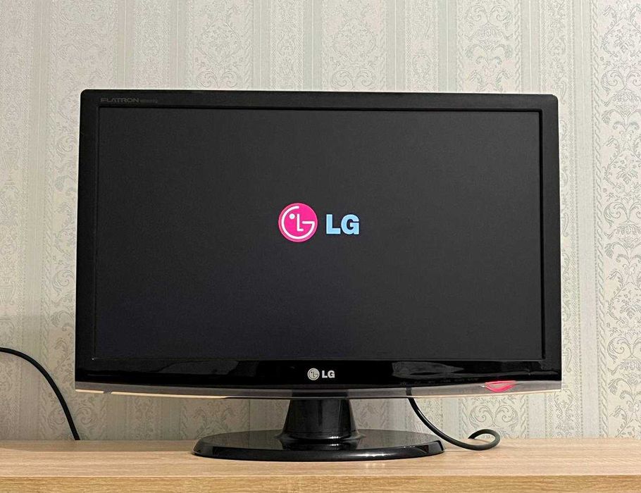 Монітор Lg Flatron W2253TQ-PF