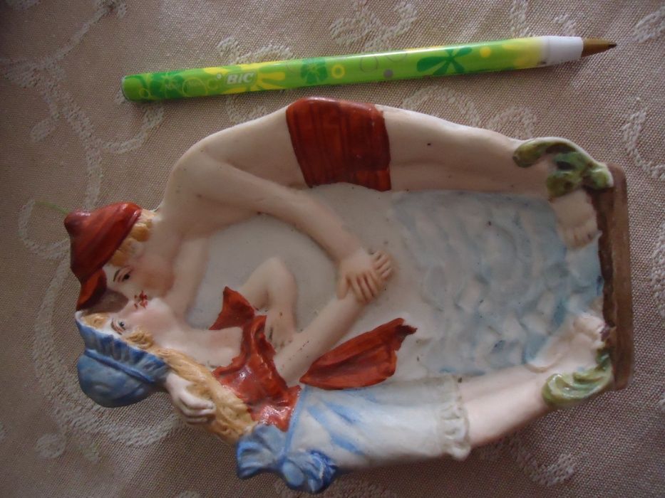 Saboneteira Antiga Biscuit