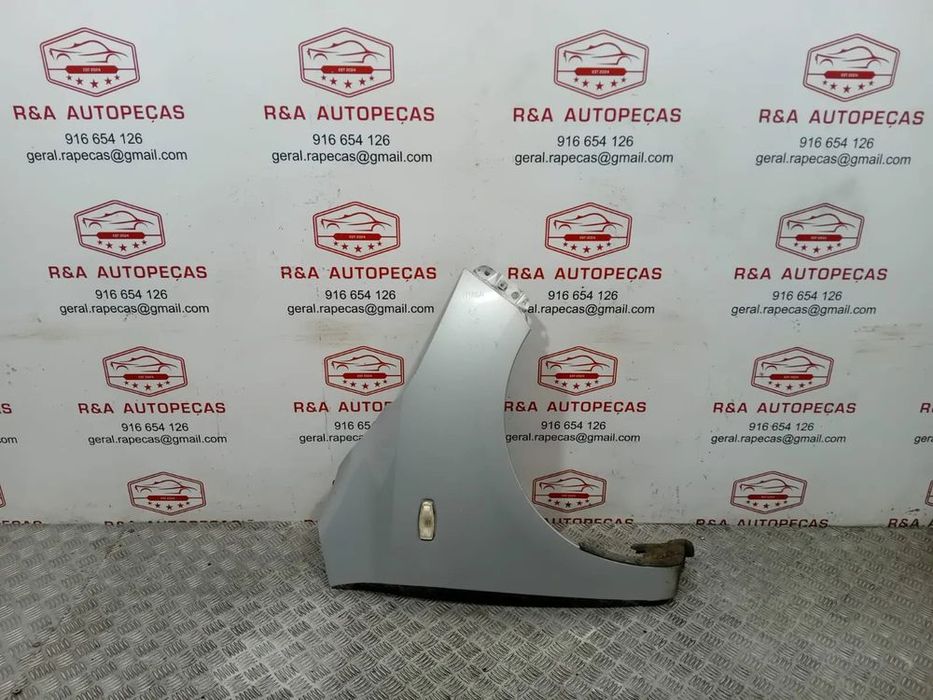 Guarda Lamas Frente Frontal Direito Hyundai i10 Original
