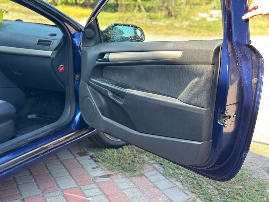 Продам Опель Астра 1.6