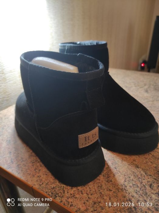 Угги  новые  теплые