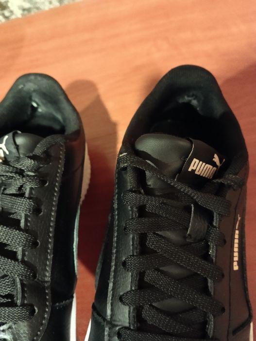 Продам кроссовки женские Puma