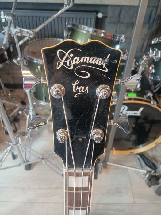 Gitara basowa Diamant