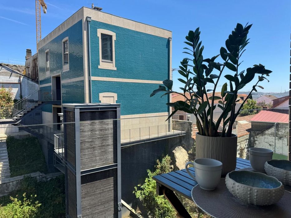 Apartamento T2 à venda na Avenida de Fernão de Magalhães
Bonfim, Porto, Porto