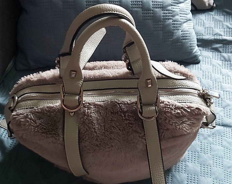 Szara miękka torba ze sztucznego futerka orsay