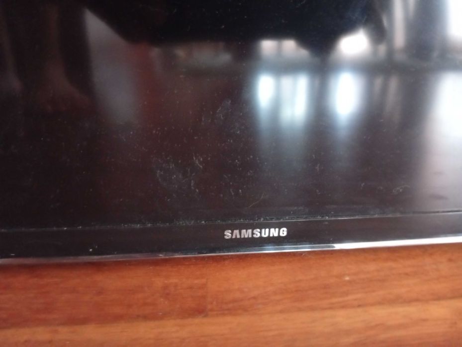 Televisão Samsung  com avaria