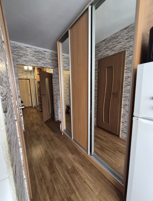 LS21  Олексіївка  Продам 3 к. кв. метро Олексіївська  8 поверх в 16 поверх. буд.