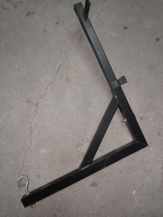 Suporte para saco de boxe