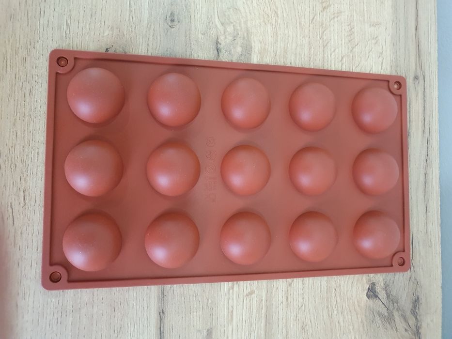 Forma silikonowa do monoporcji ciastek PÓŁKULE - 3,8 cm
