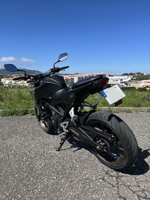 Honda cb125r em excelente estado