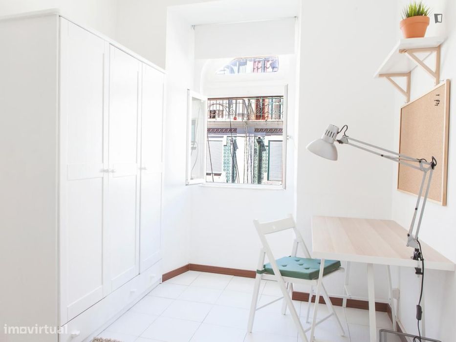 Quarto - localizado em Anjos Lisbon