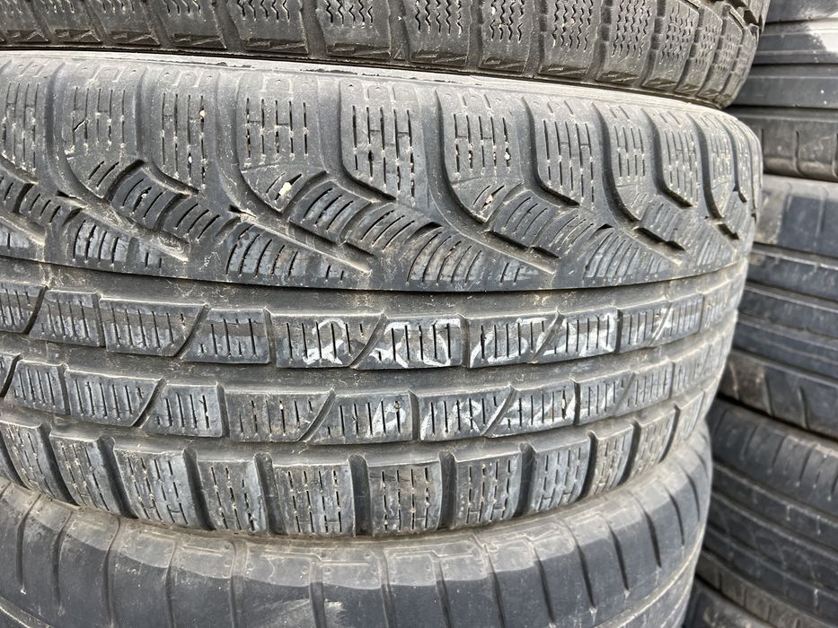 Шини зимові 225/50 R17 Continental