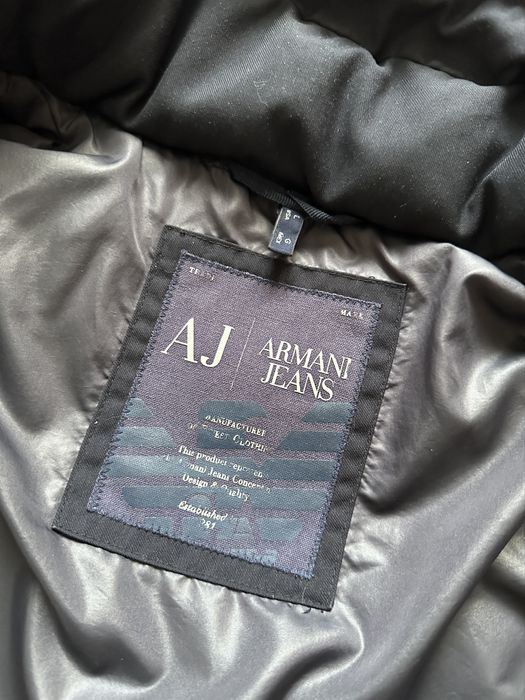 Мужской пуховик Armani jeans.