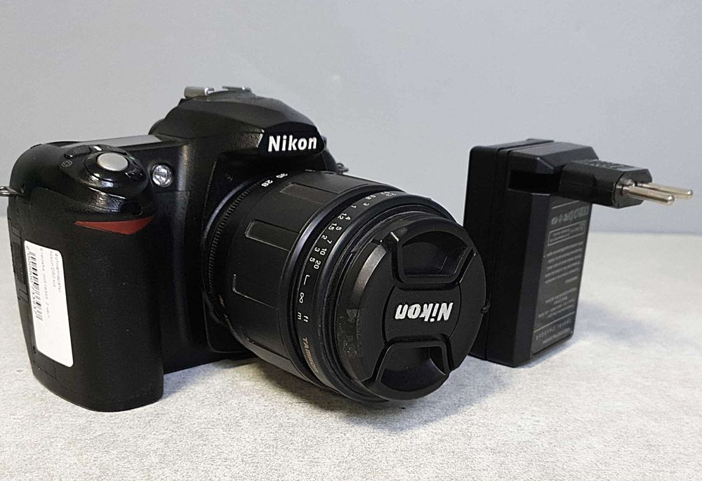 Фотоапарат Nikon D50 Kit