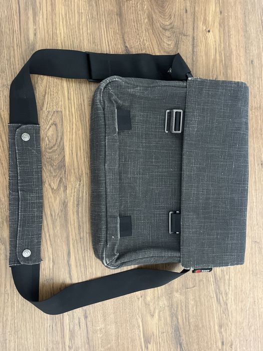 Mala Messenger Booq – 15" (Bom Estado)