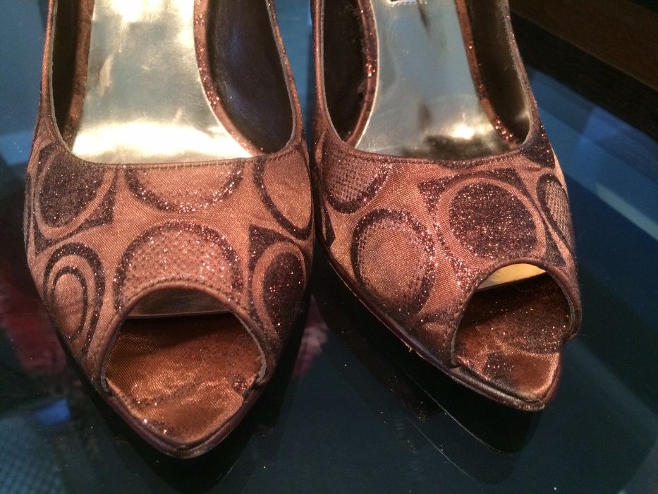 Sapato bronze 38