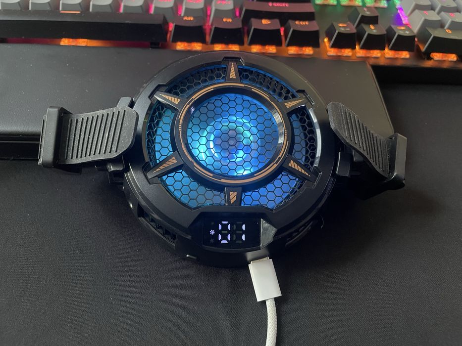 Кулер для планшетов и мобилтных пристовок MEMO CX05