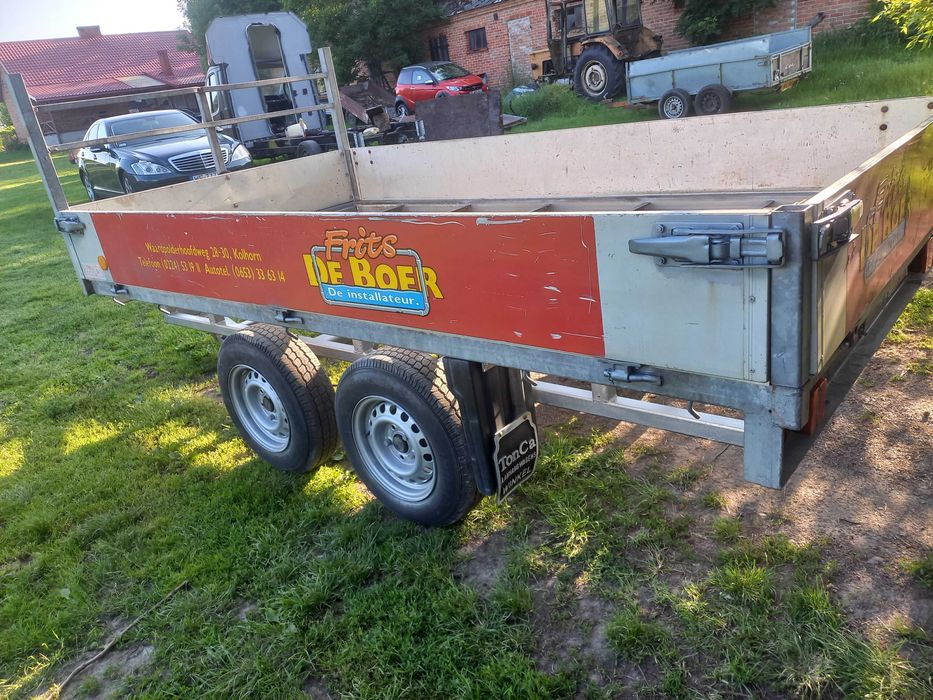Sprzedam przyczepkę samochodową  1600 kg ładowności