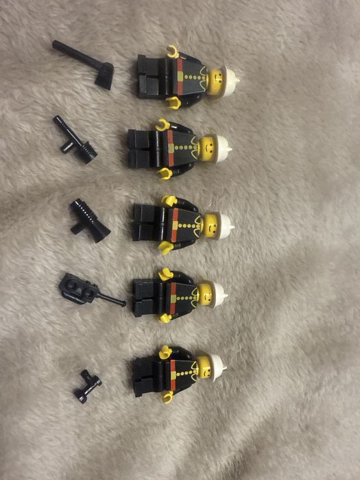 5x figurek lego firec001