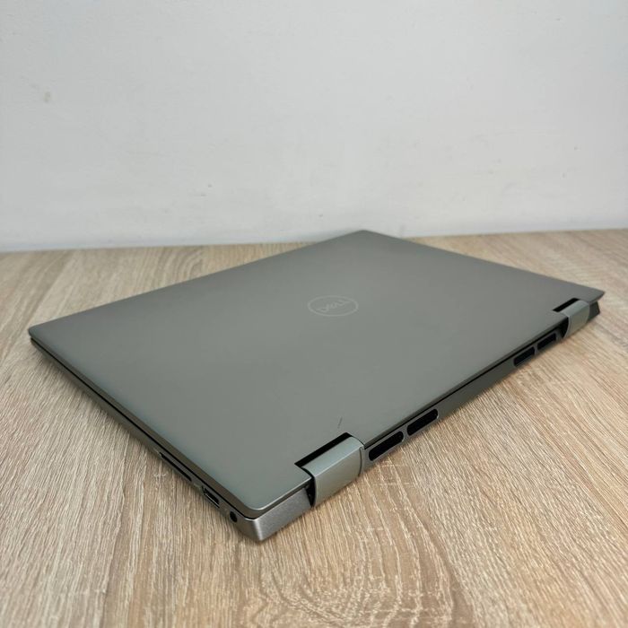 Продаю потужний сенсорний ноутбук-трансформер Dell

Цей ноутбук мо