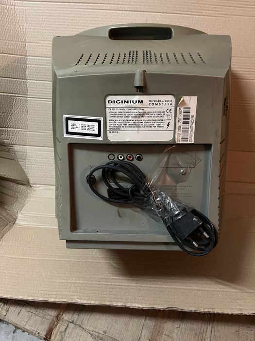 Tv lcd das antigas e mais