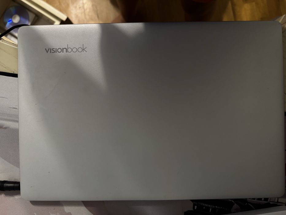 Продам ноутбук Umax VisionBook 13wa pro
