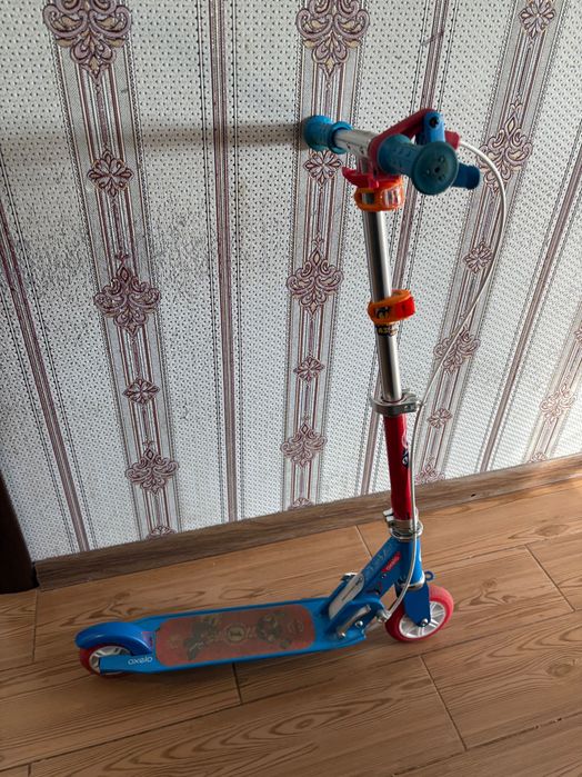 Дитячий самокат Oxelo — б/в, у хорошому стані