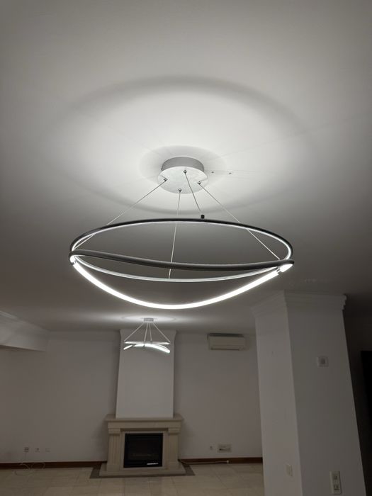 Candeeiro de teto Led