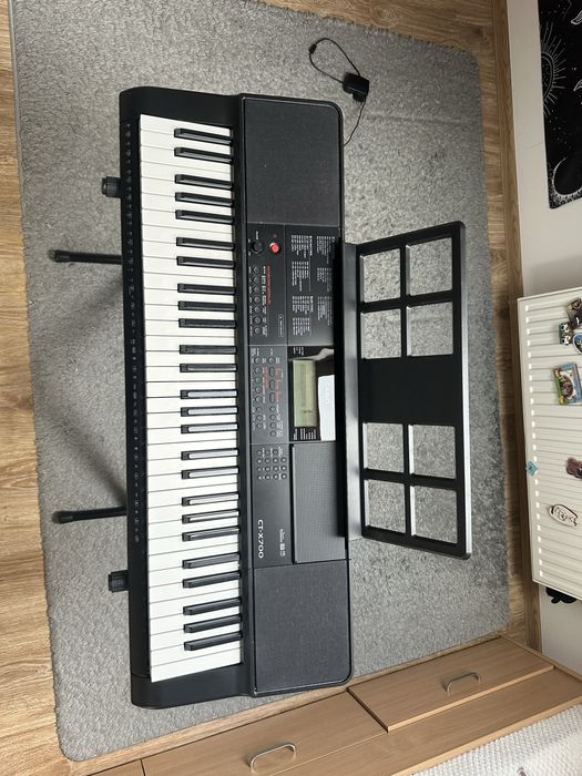 Keyboard casio c-tx700 jak nowy, stojak, pudełko