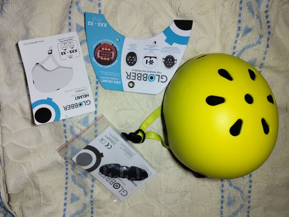 Детский защитный шлем с подсветкой Globber GO UP Lime Green (45-51см)