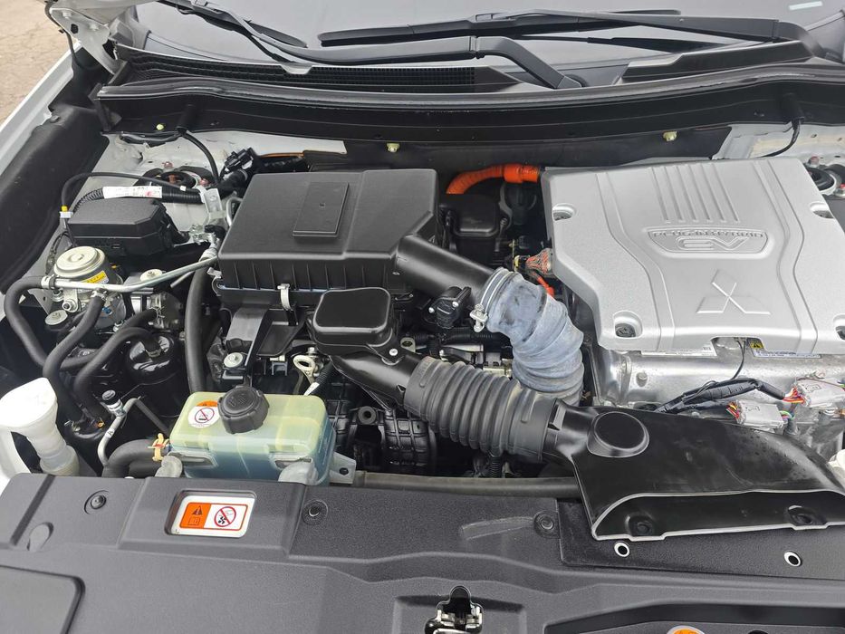2021 Mitsubishi Outlander PHEV LE | Мітсубісі Аутлендер плагін гібрид