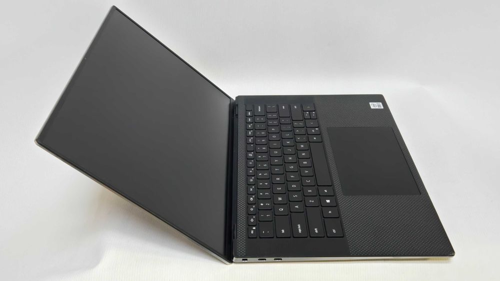DELL PRECISION 5550 i7-10850H 16ГБ 256ГБ T1000 4 ГБ 15.6"  FHD+ IPS