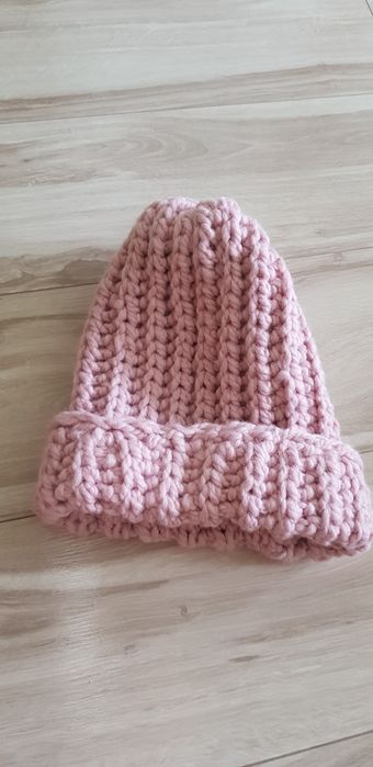 Śliczna zimowa wełniana czapka,  polecam