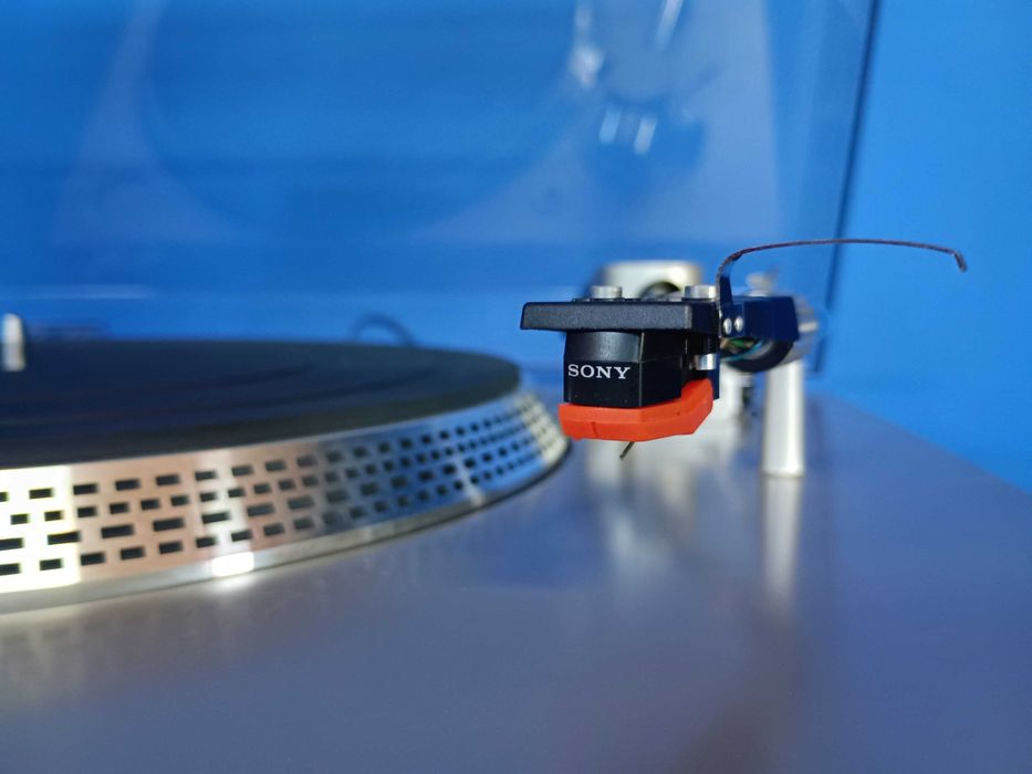 gira-discos SONY PS-T1