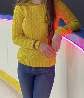 Жіночий жовтий светр на осінь/зиму напівшерсть