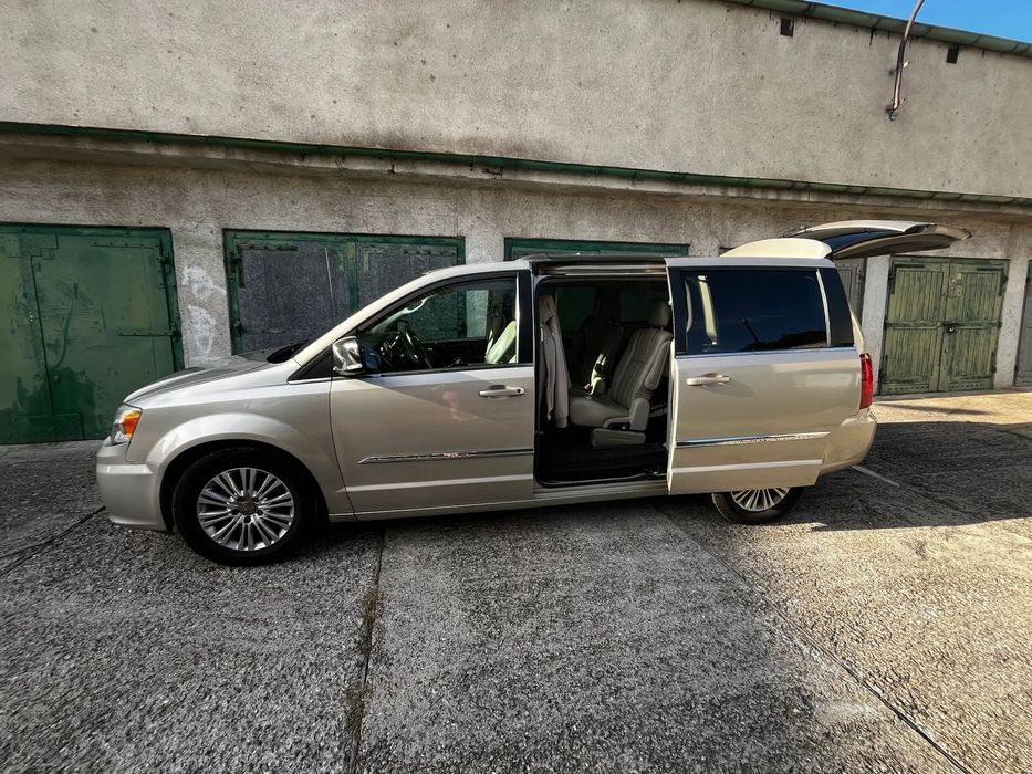 Chrysler Town & Country