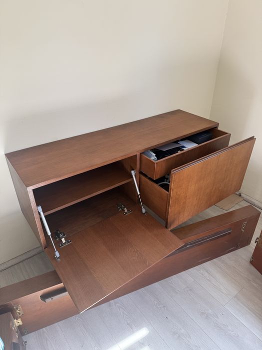 Cama mesinhas cabeceira e comoda