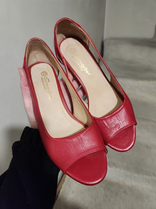 Жіночі туфлі-слінгбеки бренду Guimarães