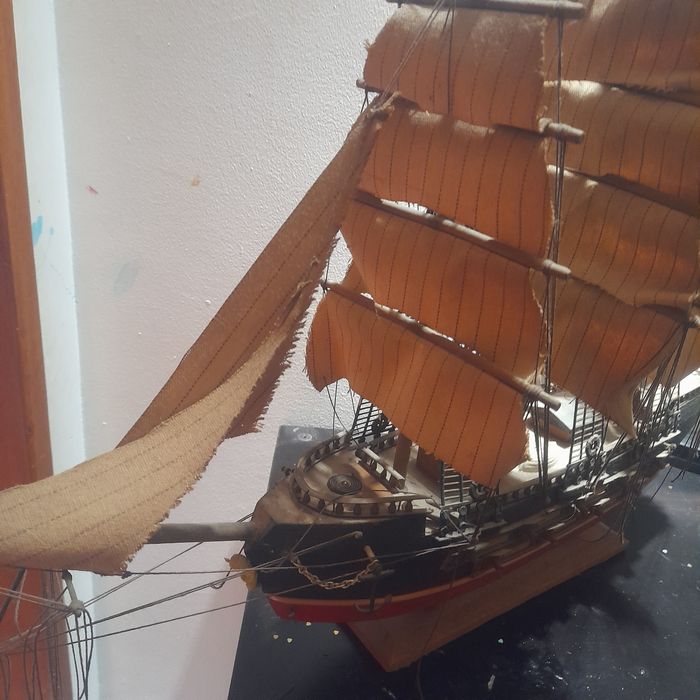 Vendo decoração em madeira