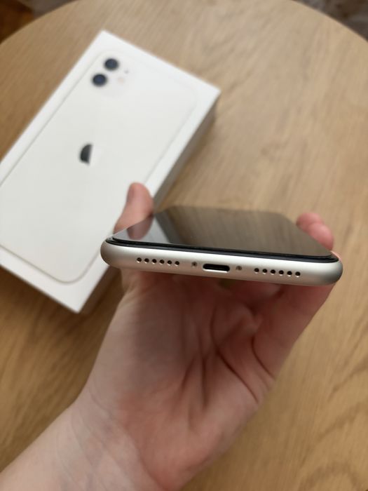 Продам Айфон iPhone 11 64 гб білий