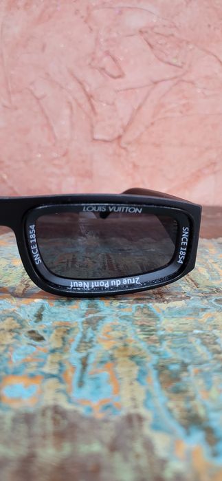 Czarne okulary podłużne męskie logowane premium