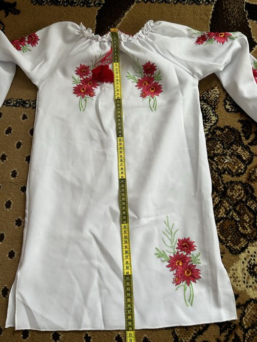 Вишите плаття для дівчинки