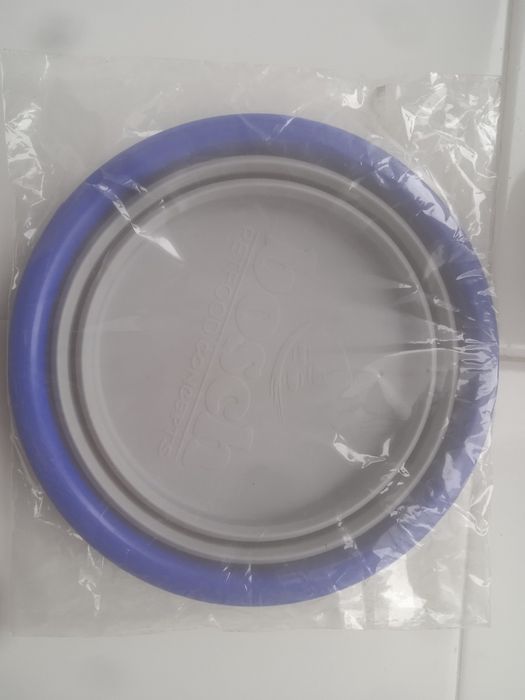 Миска для їжі і води для собак