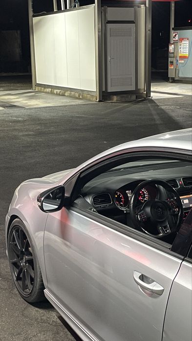 Volkswagen Golf 6 GTI — photo 3