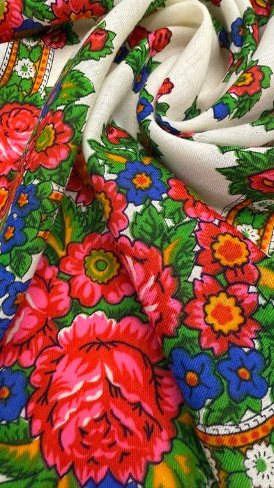 Українська хустка в квіти з вовни вінтажна велика шерстяной платок