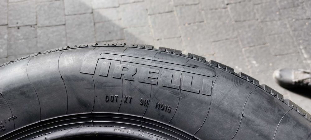 Резина зимова, нова, Pirelli Sottozero 210 Serie II 225\60 R16: 3 000 ...