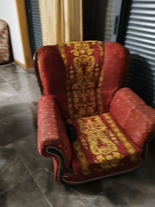 Sofás de sala antigos