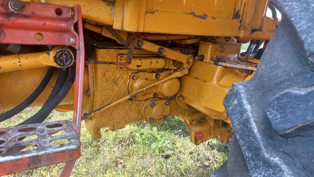 Продам трактор Т25