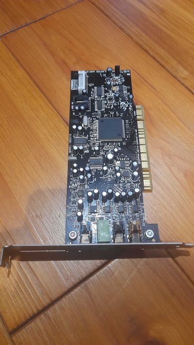 Karta SoundBlaster SB0570